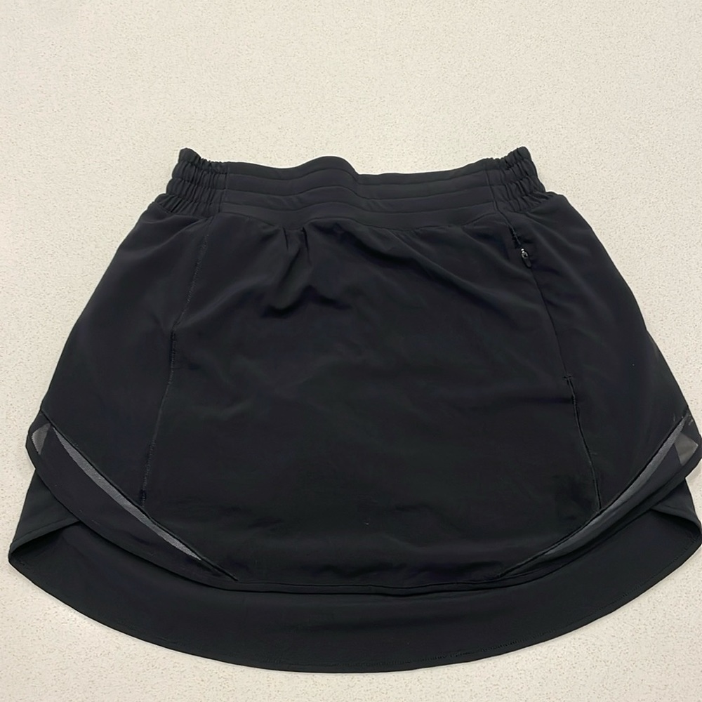 Hotty Hot HR Skirt - never worn - size 4